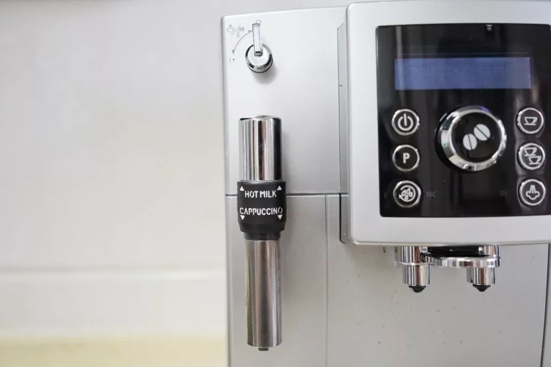 什么牌子的入门意式咖啡机好,德龙一键意式咖啡机推荐