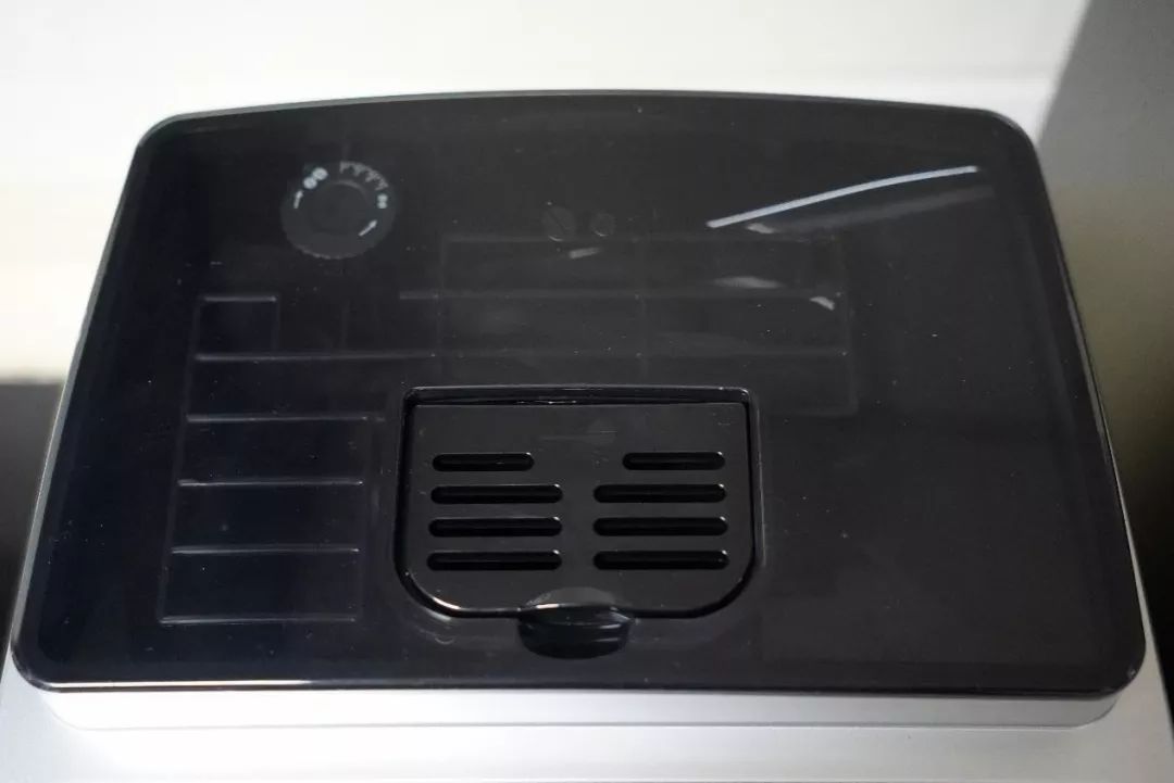 什么牌子的入门意式咖啡机好,德龙一键意式咖啡机推荐