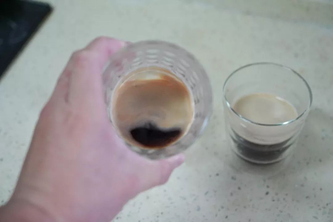 什么牌子的入门意式咖啡机好,德龙一键意式咖啡机推荐