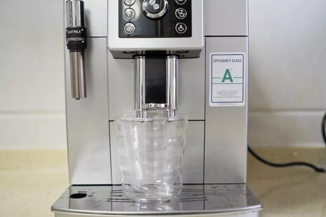 什么牌子的入门意式咖啡机好,德龙一键意式咖啡机推荐