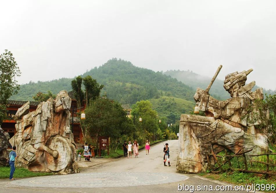 周末适合休闲的古镇古村,大山深处古村两天游