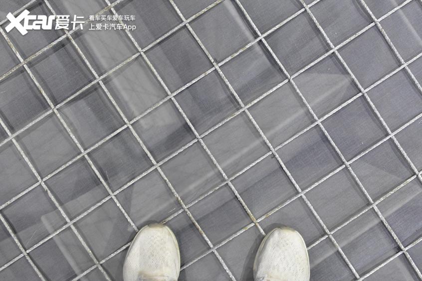 荣威rx5max女生,荣威rx5plus与荣威rx5max的区别