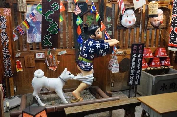 电商冲击下实体商家如何自救,电商严重冲击实体