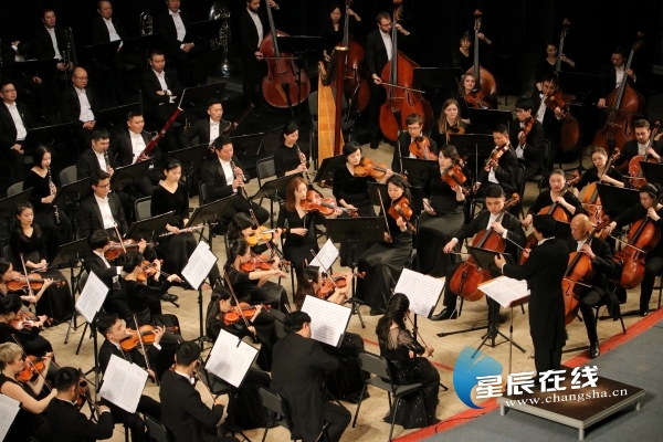 在乌克兰文艺地标奏响《浏阳河》长沙交响乐团呈现纯粹湖湘之美