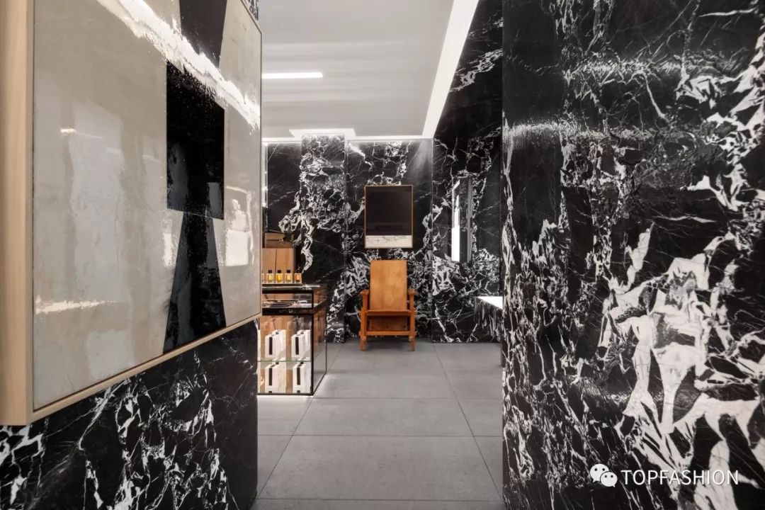 celine赛琳高定香水100ml,celine香水加州和彰显哪个好