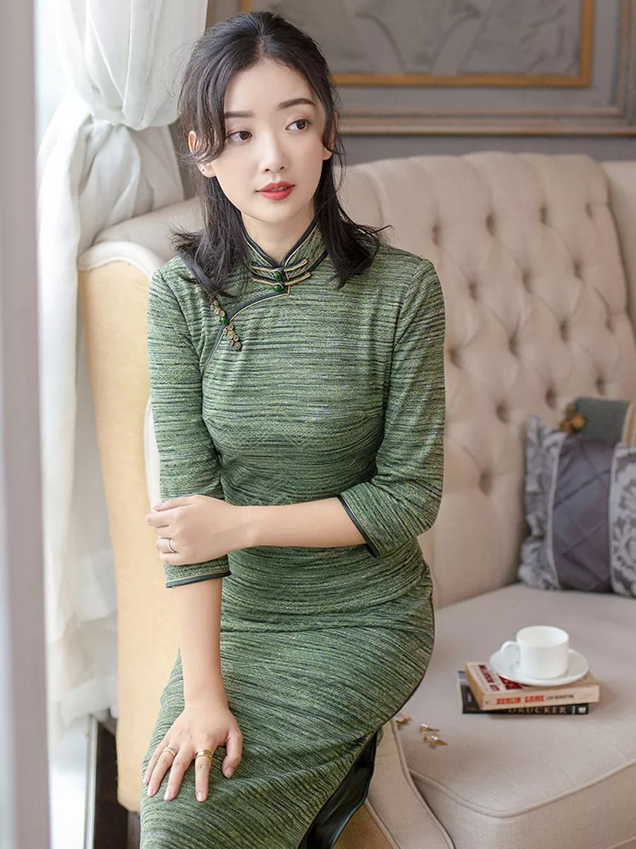 穿上旗袍的女人真好看,穿着旗袍的女人有韵味