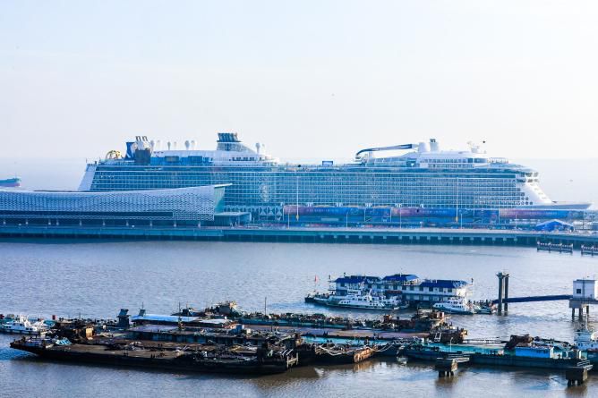 在生活中每个人都在负重前行,在生活中砥砺前行