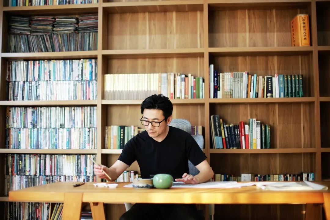 祖峰在拍哪部新作品,祖峰的照片