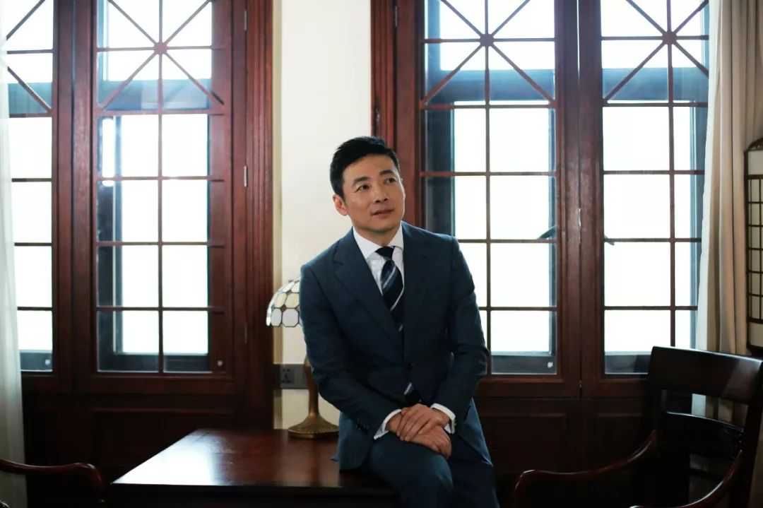 祖峰在拍哪部新作品,祖峰的照片