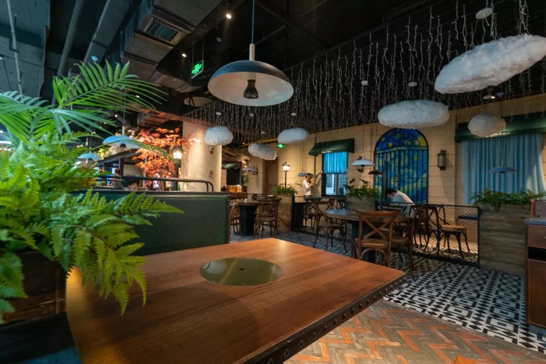 多次转型!涌金广场联手近江海鲜城满血复活?