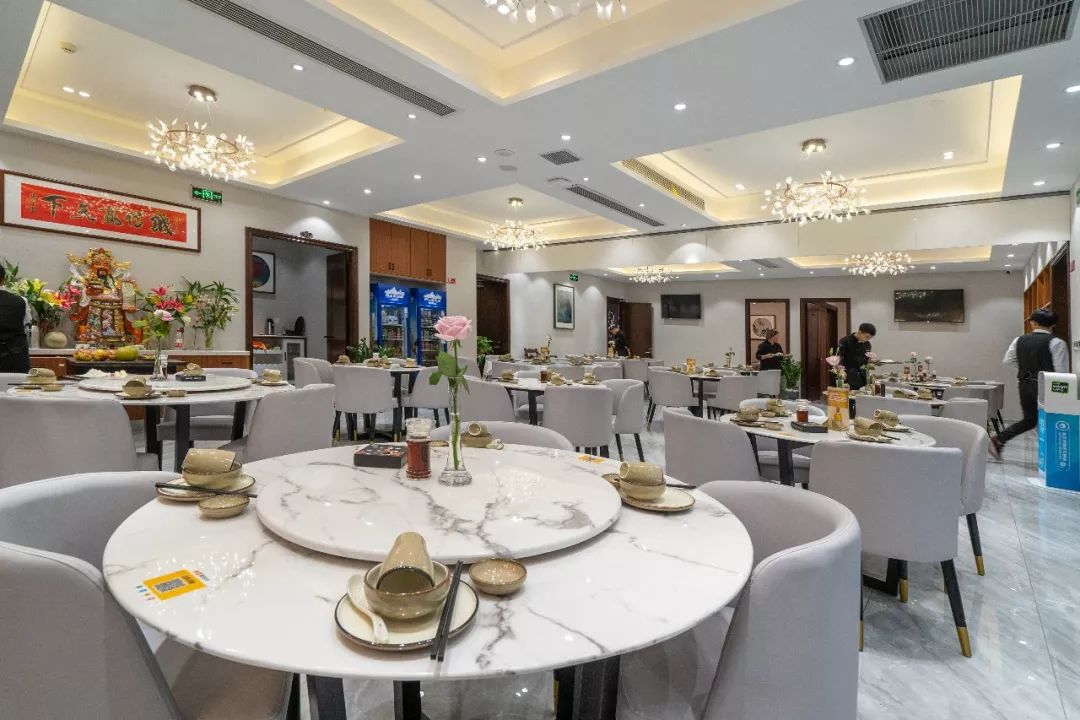 多次转型!涌金广场联手近江海鲜城满血复活?