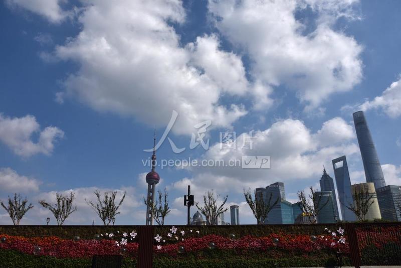 上海外滩白天景色最新,上海七月外滩天气情况