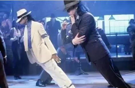 杰克逊反重力倾斜,杰克逊倾斜45度解密