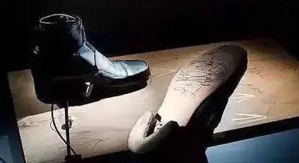 杰克逊反重力倾斜,杰克逊倾斜45度解密