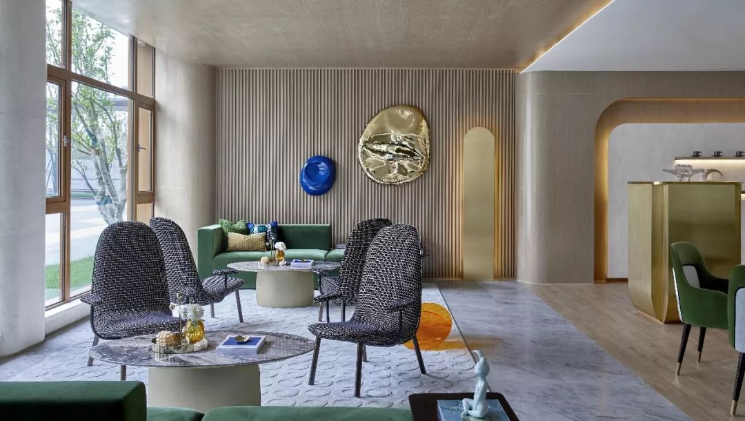 1000㎡展示中心：兔子先生的奇幻梦境