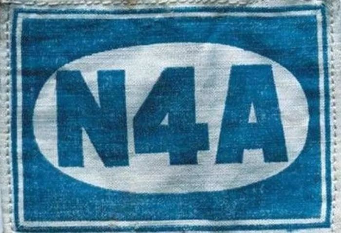 盐城最“正”表情！“军军”你值得拥有！