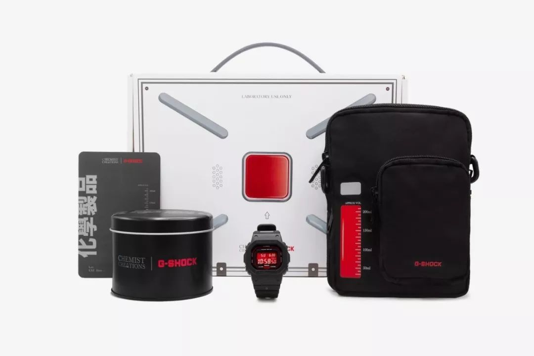 念想了十几年的“血屏”,如今要让你听个科幻故事