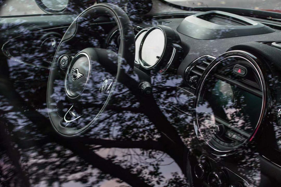 创新复古变装独一无二,时尚单品mini