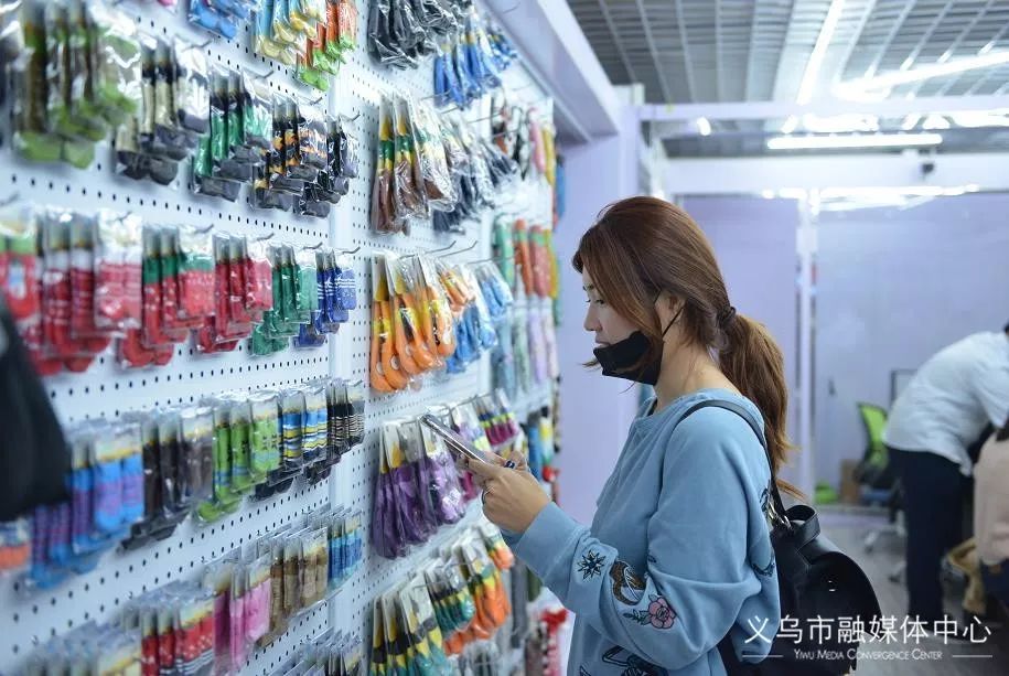 义乌哪里整体搬迁,义乌国际商贸城宠物用品批发