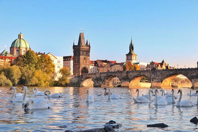 一个人旅行遇见最美的天堂,借一场旅行遇见最美的风景
