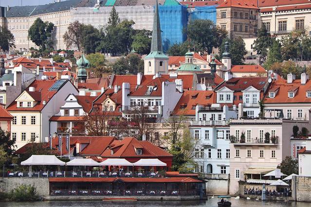 一个人旅行遇见最美的天堂,借一场旅行遇见最美的风景