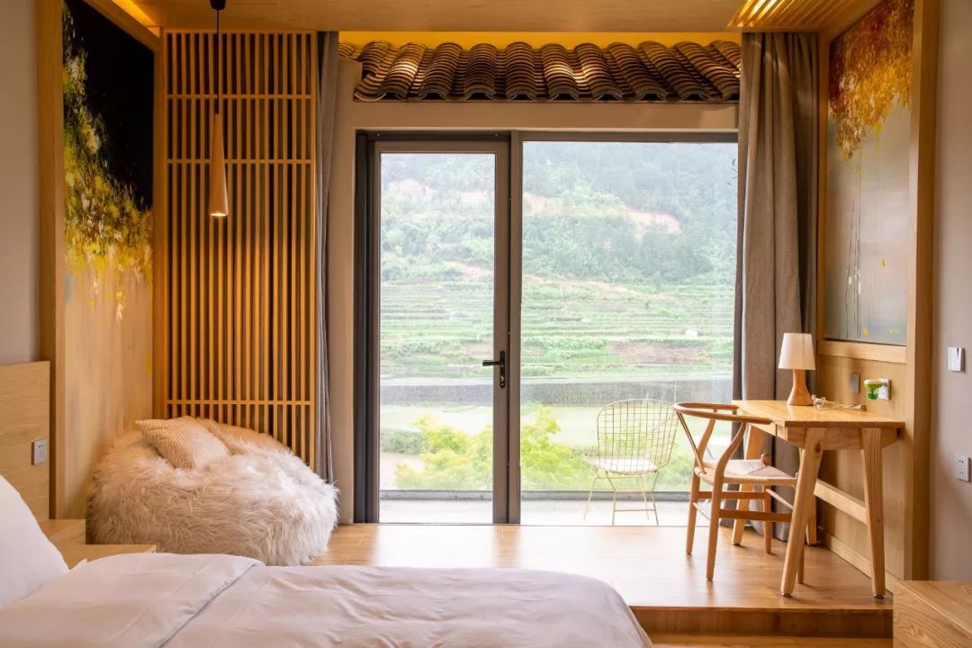 海景绝美民宿一日游,离主城1小时车程的风景民宿推荐