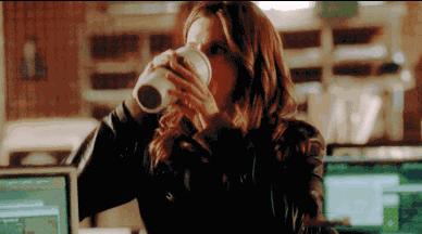 angelababy近日露腰装,angelababy小蛮腰马甲线