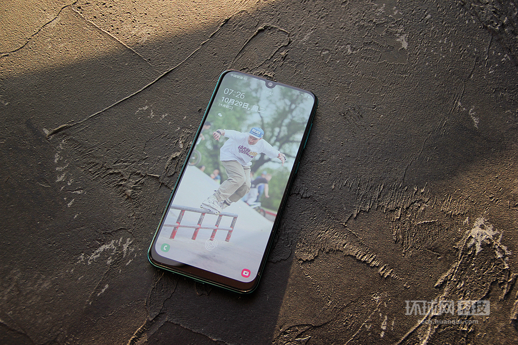 三星galaxya50s小白评测,三星galaxya50玩游戏测评