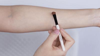 买了很多眼影却还是不会画,买了好多化妆品