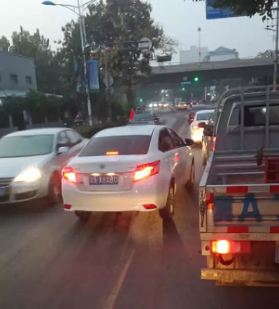 946元现金大奖得主现身！拍照记录这些瞬间，传播交通文明！（附失物招领、限号提示）