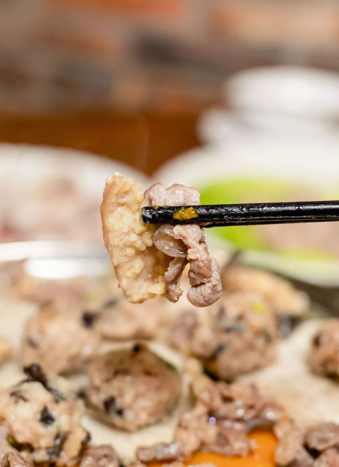 嚟度，可能系顺德桑拿种类最多嘅地方！鸵鸟都唔放过！真够呛