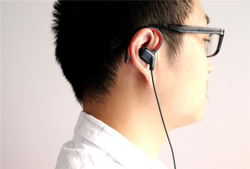 倍思游戏耳机c18,倍思c18沉浸式耳机