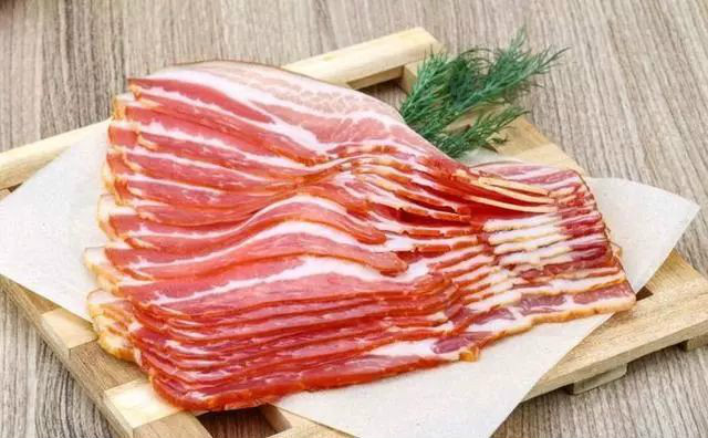 培根肉是什么肉为啥叫培根,培根是什么玩意