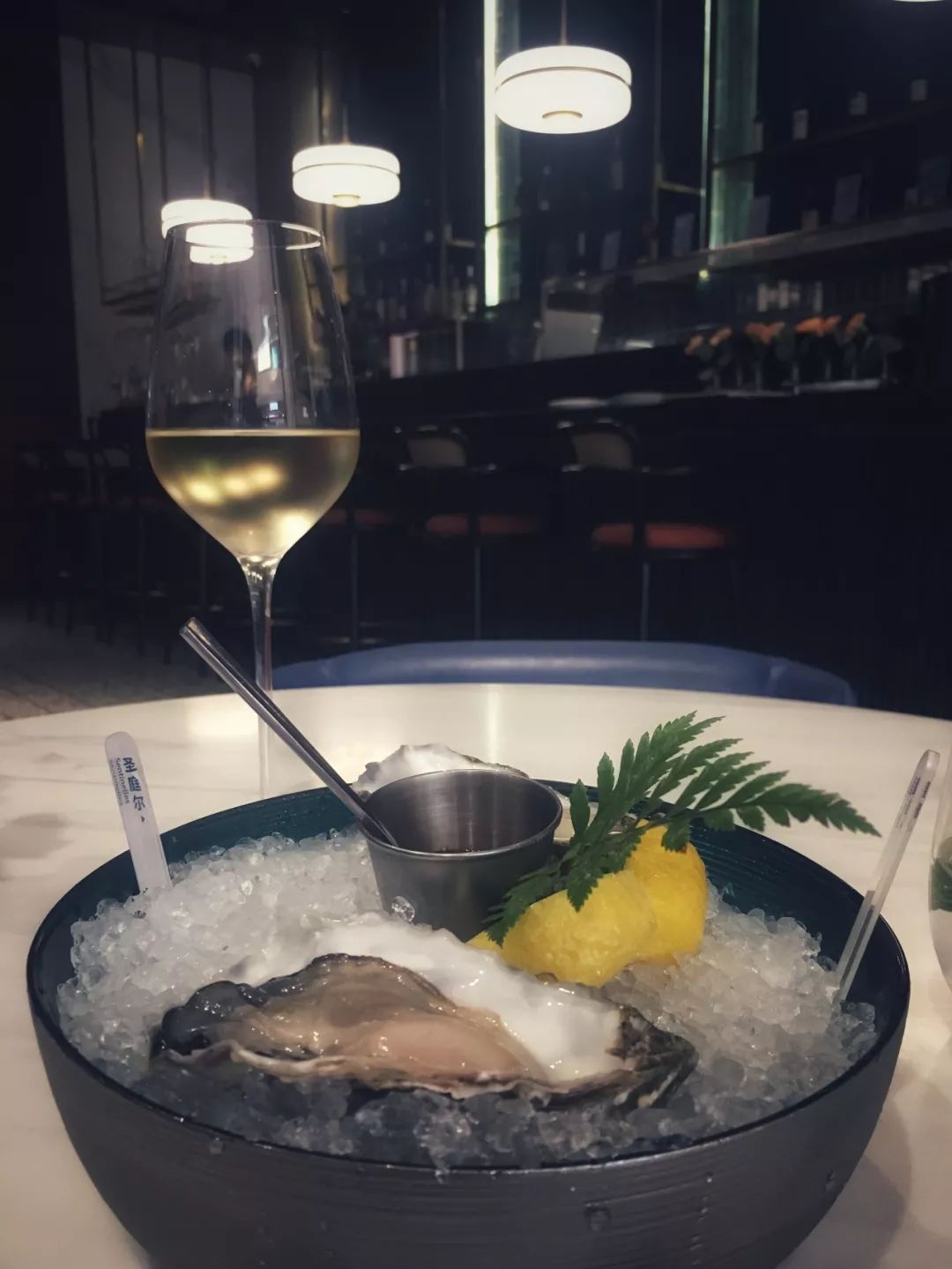 我从巴黎，买了一瓶盐