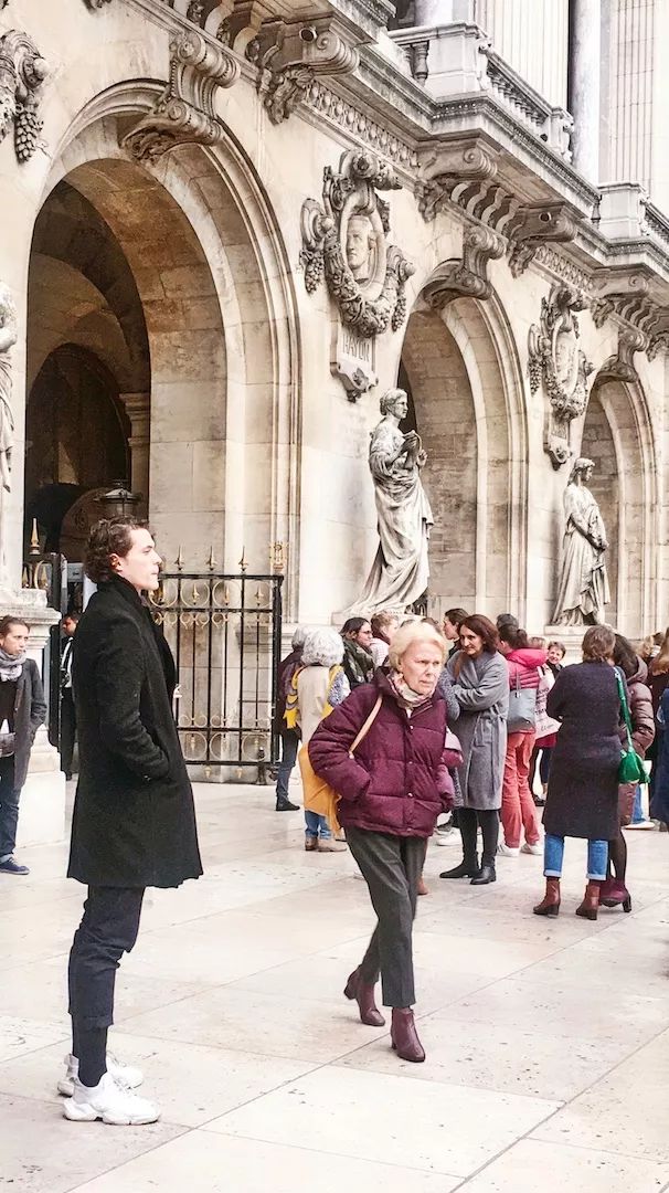 我从巴黎，买了一瓶盐