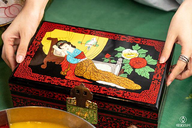 周杰伦900块钱门票,价值8000元周杰伦门票免费送