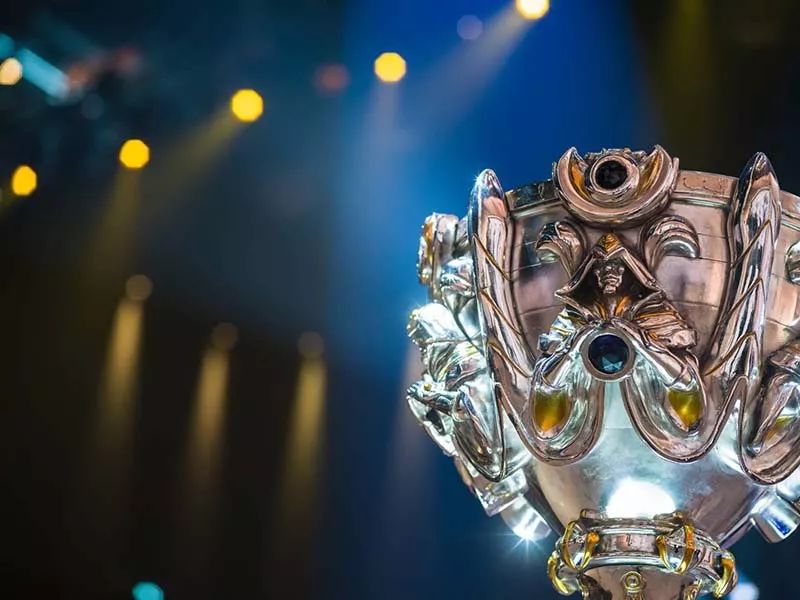 福州英雄联盟冠军,英雄联盟17岁全球总冠军