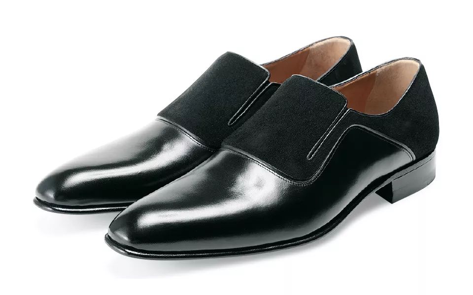 今年冬天如果你还没有一双黑色麂皮鞋…