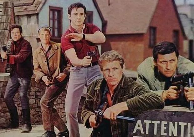 小时候常玩的非常轻松的游戏,小时候很难过关的手机游戏