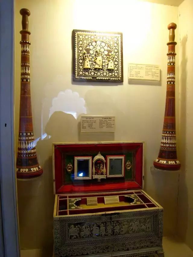 星球 · Lavigne | 蓝色之城三部曲：蓝的忧伤，城堡与亡灵