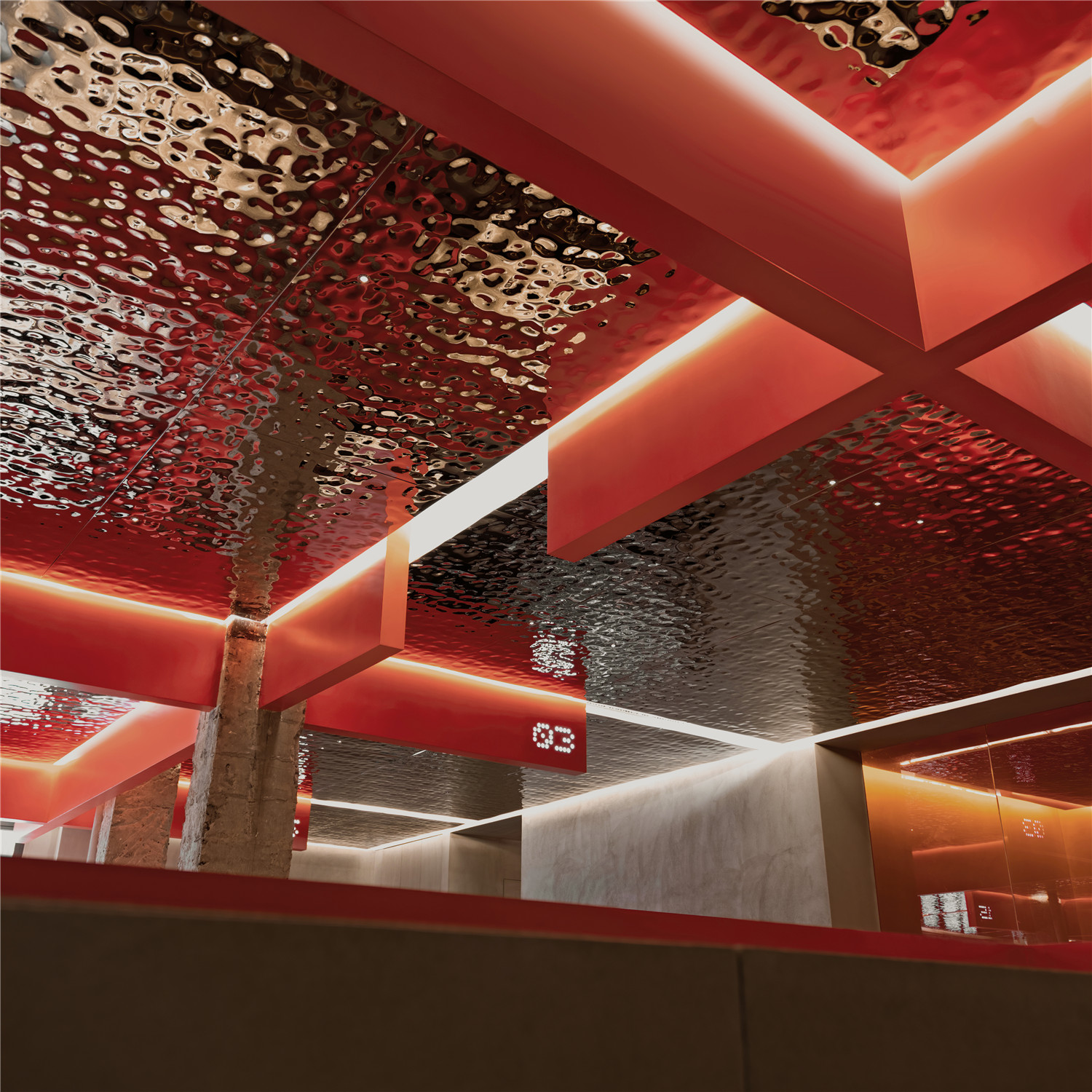 鐗╀笂绌洪棿鐏攨,閲嶅簡鐗╀笂绌洪棿