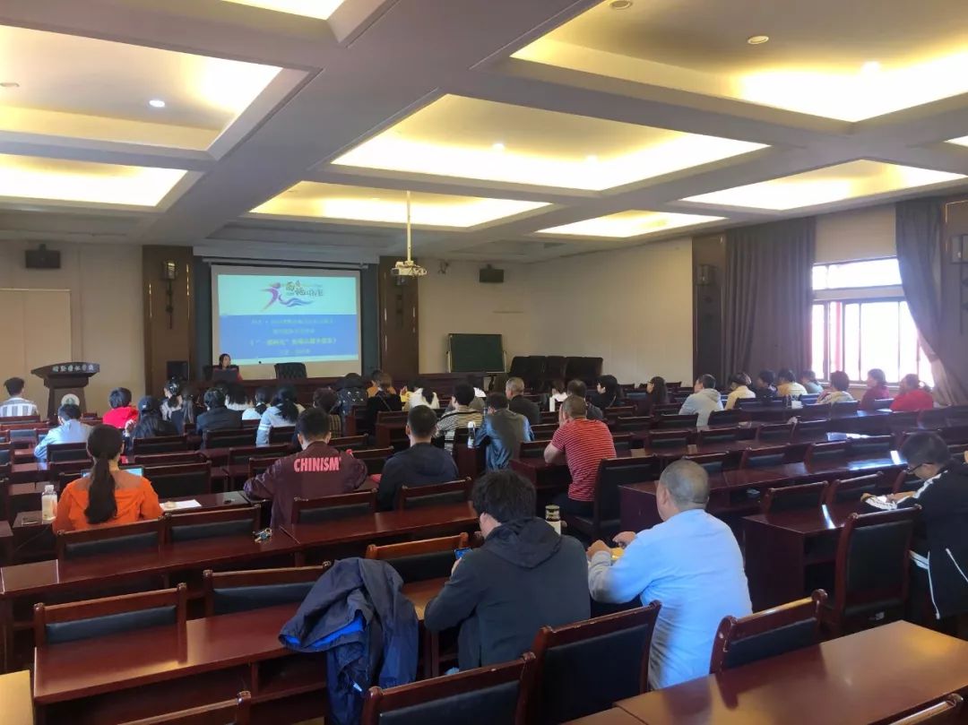 马拉松志愿者暖心,仙林半程马拉松2024志愿者赛前