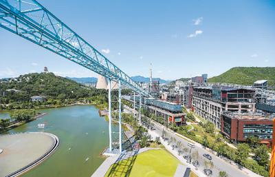 首钢工业园区转型成功在何处,首钢园区工业遗存改造典范