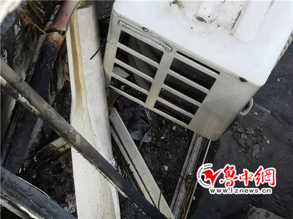 淄博居民着火,居民家中热水器突然爆炸起火