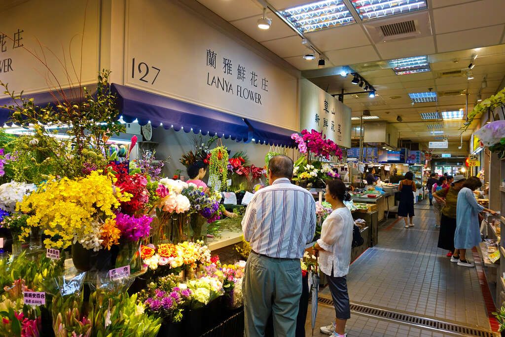 你家楼下的菜市场成了当代青年的马尔代夫