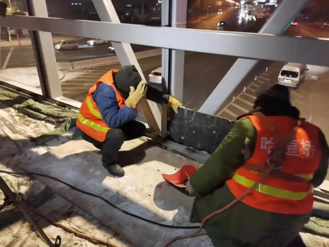 哈尔滨前进道口过街天桥,哈尔滨过街通道