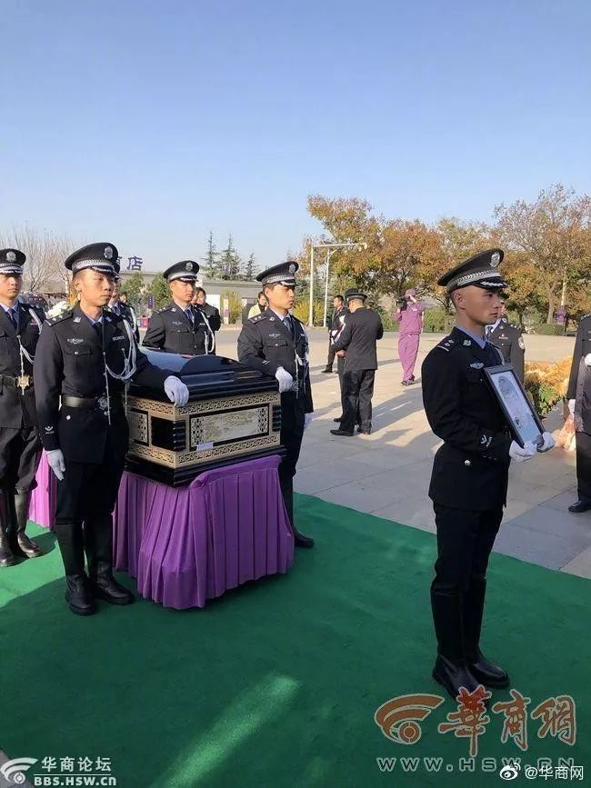 最陕西|被学生“坑”了？高校外教每天拎着自行车前轮去上课