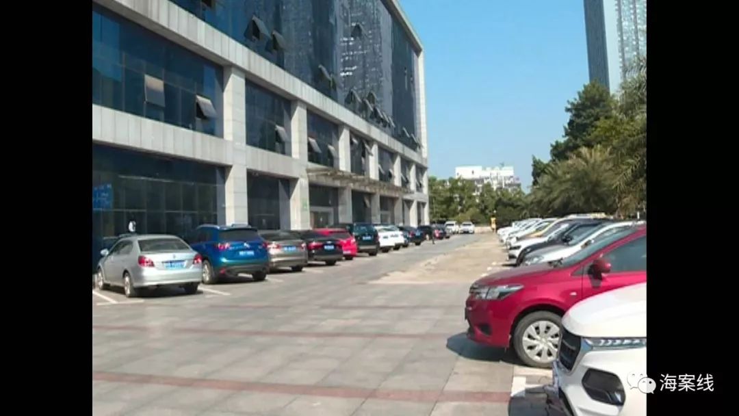 金融公司车贷一年未还拖车违法吗,贷款买车逾期担保公司拖车合法吗