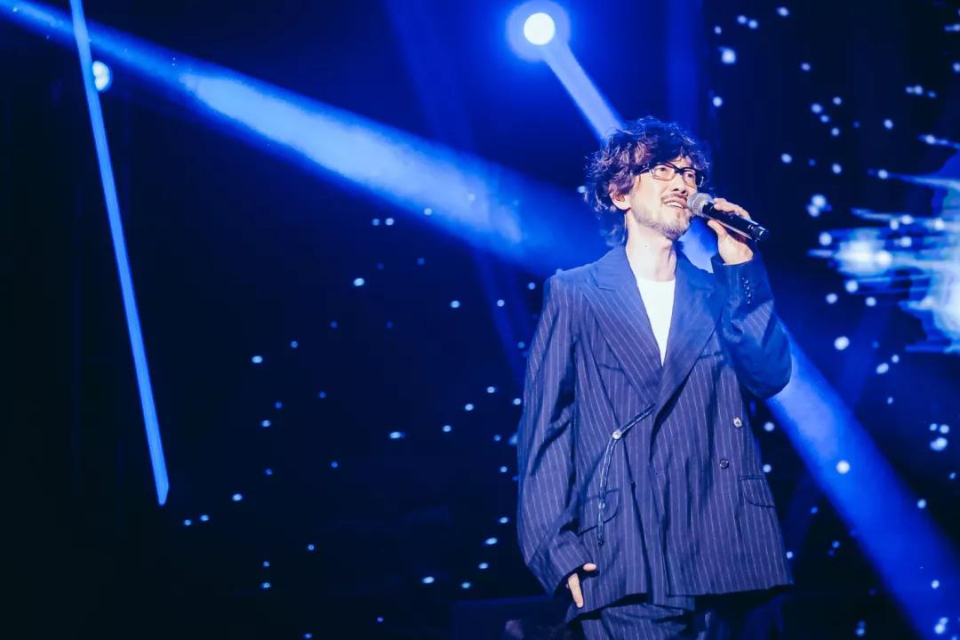 青春永远，金曲永恒：LoveRadio上海农商银行《最爱金曲榜》爱在东方美谷音乐盛典唱响经典，向爱致敬