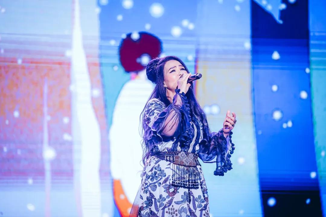 青春永远，金曲永恒：LoveRadio上海农商银行《最爱金曲榜》爱在东方美谷音乐盛典唱响经典，向爱致敬